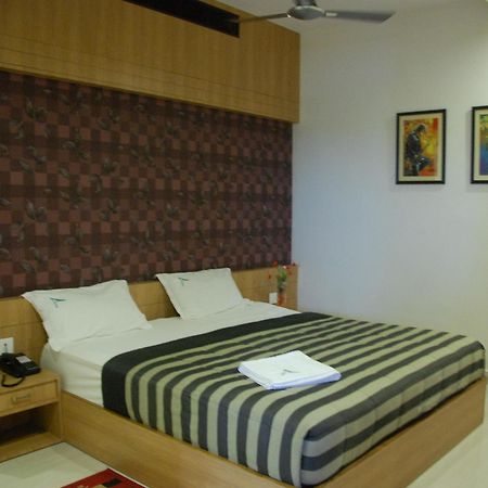 Hotel Athidi Grand Visakhapatnam Exterior foto