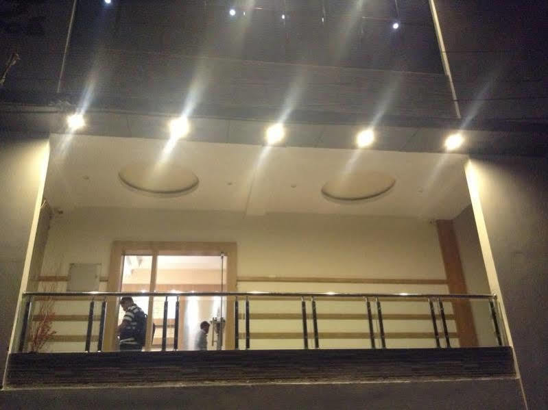 Hotel Athidi Grand Visakhapatnam Exterior foto